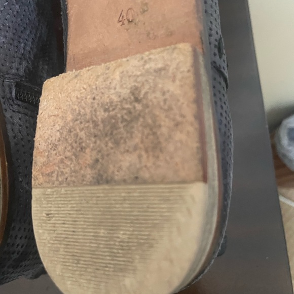 Shoes - Picture 11 of 16